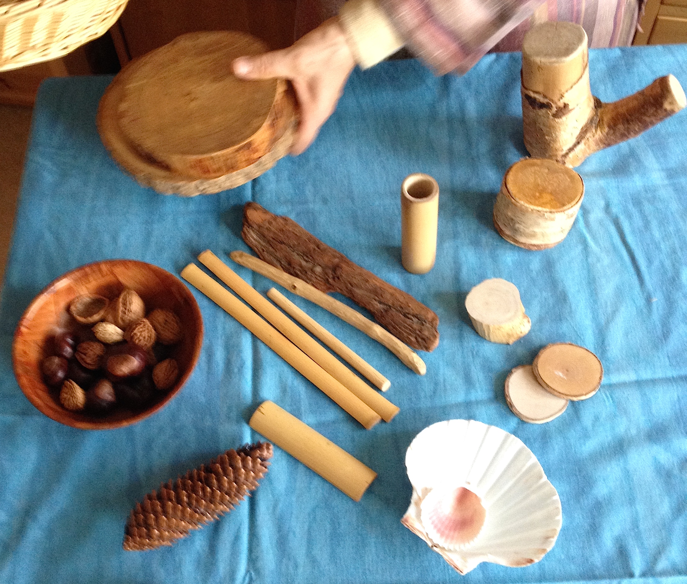 natural play-material